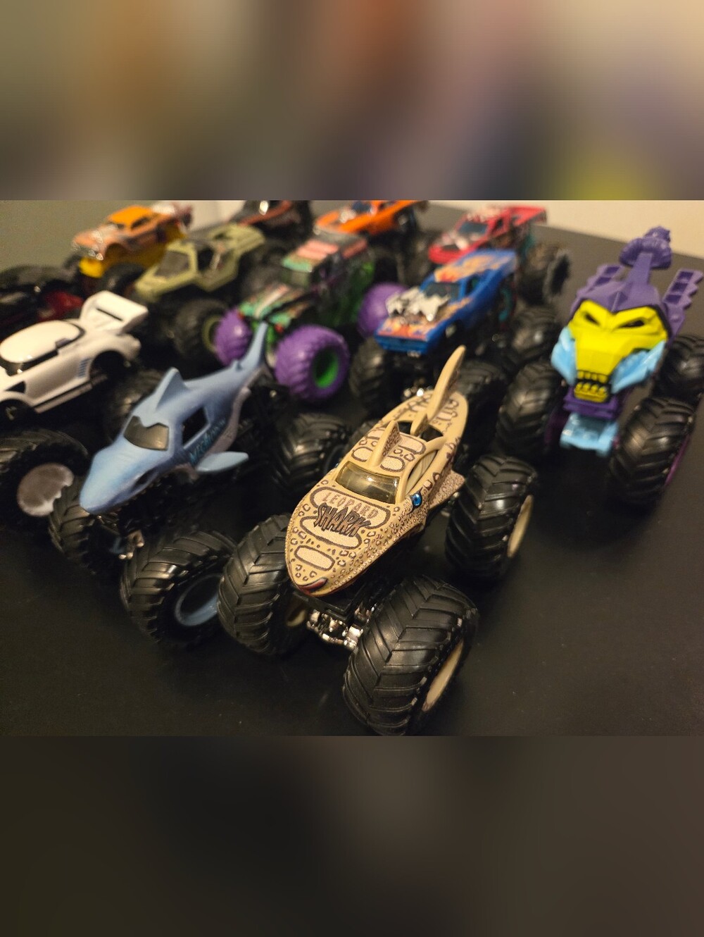 Hotwheels Monster Trucks 1:64 Scale - Grave Digger Star Wars Megalodon & More - Picture 3 of 6